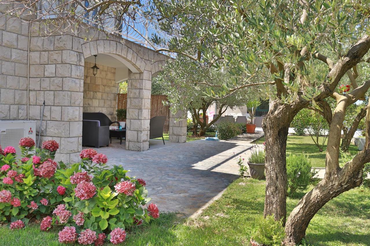 Villa Grand Pinea Čilipi Extérieur photo